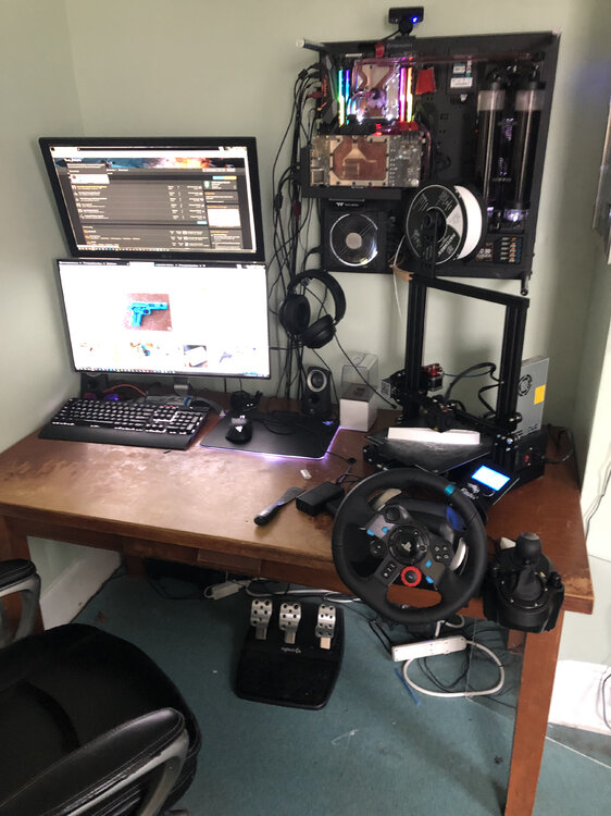 MyDesktop.thumb.jpg.92d2fb5497a30ebfaee593960a367f2e.jpg